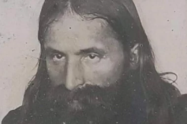 PREŽIVEO NEMAČKU OKUPACIJU, ALI NE I KOMUNISTE: Pre zamonašenja bio je ambasador Kraljevine i DVOSTRUKI doktor nauka, zbog širenja pravoslavlja vlast ga PREBILA NA SMRT!