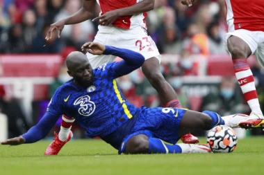 OVAKAV ARSENAL JE ZREO ZA ČEMPIONŠIP: Čelsi sa POLA GASA slavio na Emirejtsu, Lukaku ODMAH dao gol!