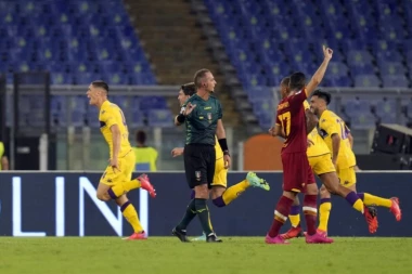 SRBIN POKAZAO KLASU: Milenković majstorijom zamalo pokvario Murinjov debi u Seriji A! (VIDEO)