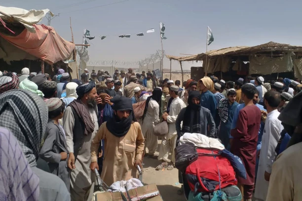 TURSKA DIGLA GLAS NA EU: Ne možemo sami da se nosimo sa izbeglicama iz Avganistana!