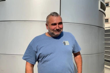 HIT SNIMAK! Miki ĐUSKA, baca se po bini i kopira pokrete! Đuričić pokazao svoje VEŠTINE, ovo morate da vidite!