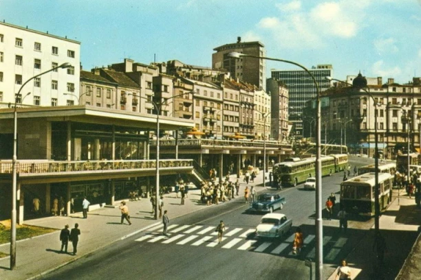 OD RUGLA DO SVETSKE METROPOLE: Zgrada BEOBANKE dobija podmlađeni izgled (FOTO)