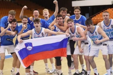 SRBIJI UBACIO 38 POENA: Slovenci imaju novog Luku Dončića (VIDEO)