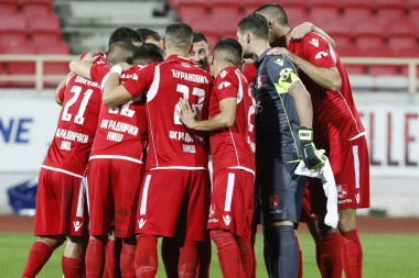 BRZO SE VRATIO NA MESTO USPEHA: U Nišu predstavljen novi/stari trener!