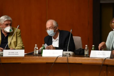 KRIZNI ŠTAB DANAS ODLUČUJE: Ili kovid propusnice ili restriktivne mere!