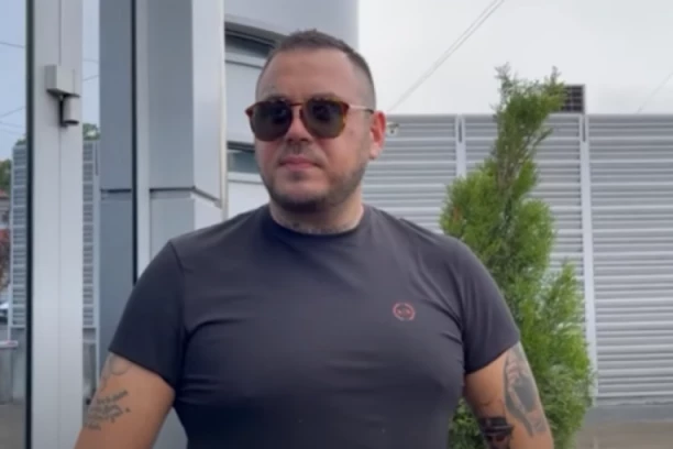 CAR SE HITNO OGLASIO IZ PARIZA! Filip na današnji dan nije uz porodicu! (FOTO)