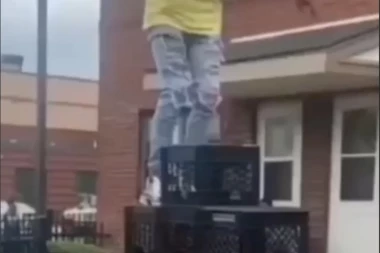 OPASAN TREND KRUŽI DRUŠTVENIM MREŽAMA! Lome ruke i noge zbog penjanja na gajbice!