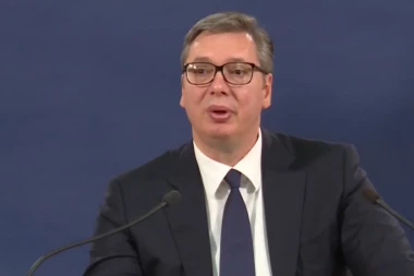 PREDSEDNIK VUČIĆ O NAPADIMA OPOZICIJE: Ja nemam 619 miliona evra, ali Srbija ima najveće plate! (VIDEO)