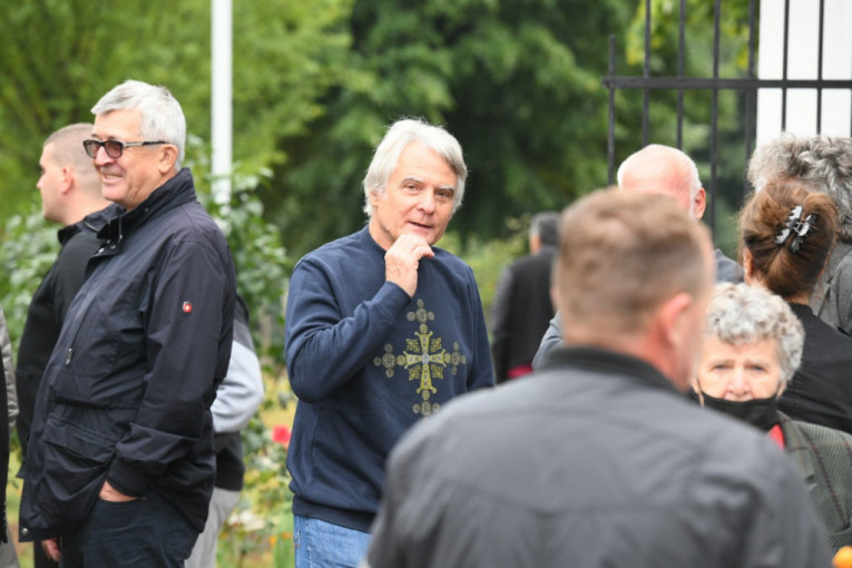 Dule Savić na sahrani Laneta Gutovića