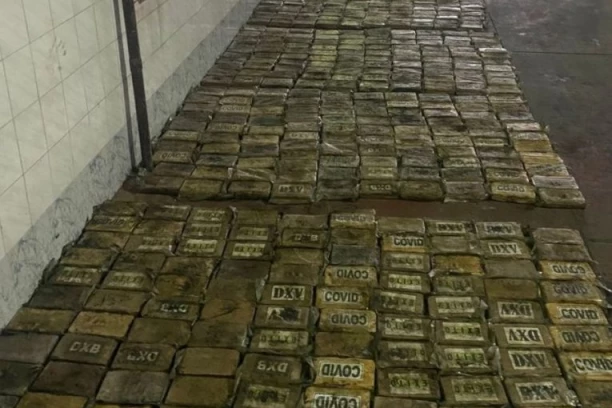 U HLADNJAČI SAKRIVENO 1,5 TONA KOKAINA: Ko je Budo BANANA koji je sa ćerkom pao zbog šverca droge