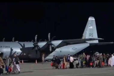 IZBEGLICE IZ AVGANISTANA STIGLE NA KOSOVO I METOHIJU