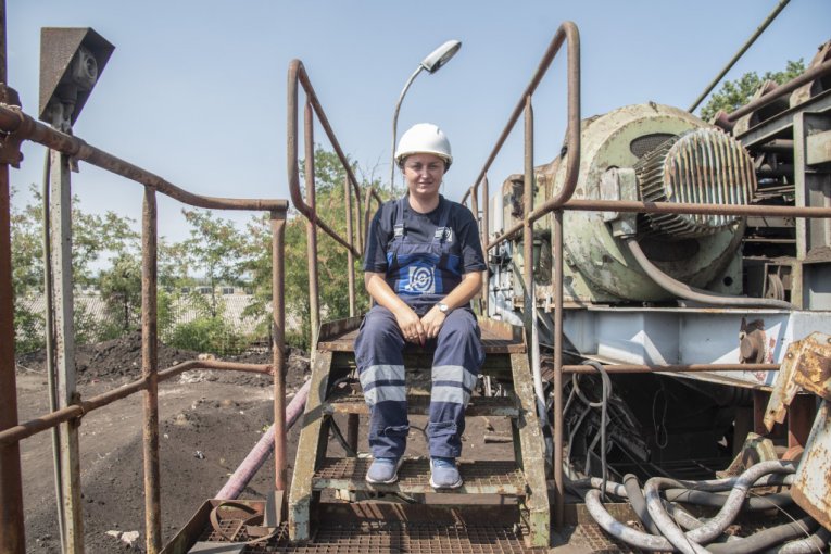 Kada dođe do poteškoća u proizvodnji, Milica Ivković mora da reaguje
