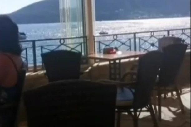 KONOBAR IZ CRNE GORE RAZBESNEO GOSTE: Uputio šokantan komentar, a onda je krenulo čerečenje na mrežama!