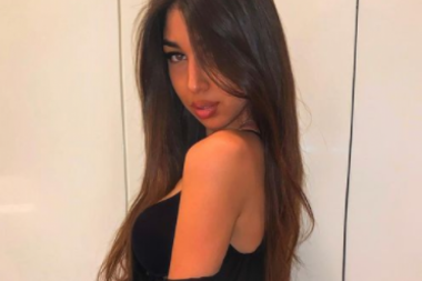 MANY GIRLS GOT A PHOTO BUT NONE GOT THE LOOK: Late Predrag Živković Tozovac’s granddaughter caught the eye of Can Yaman! (PHOTO)