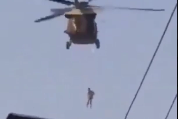 TALIBANI OBESILI ČOVEKA O AMERIČKI HELIKOPTER I LETE SA NJIM! Uznemirujuća slika iz Kandahara! (VIDEO/FOTO)