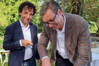 VUČIĆ BOLJI OD DŽEJMI OLIVERA! Predsednik u Sloveniji sprema za Zaeva i Ramu, pogledajte koji SPECIJALITET pravi! (FOTO)