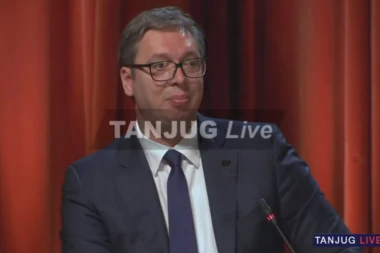 PREDSEDNIK SRBIJE NA BLEDU: Politika nije podilaženje narodu, već donošenje hrabrih odluka (FOTO, VIDEO)