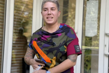 MATORA PRISTALA NA PRINCEZINU PONUDU DA JOJ SAŠIJE VENČANICU PA PRIZNALA: Želim svadbu za Deniz i Natalijom Ščekić!