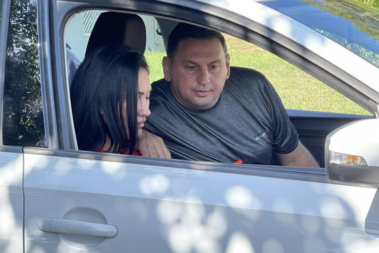 Taki Marinković i Dunja strastveno se poljubili na rastanku