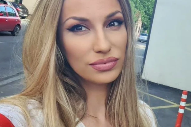 PLJUŠTE ČESTIKE SA SVIH STRANA: Zbog ove fotografije svi MISLE da je Rada Manojlović TRUDNA, a evo šta ona KAŽE!