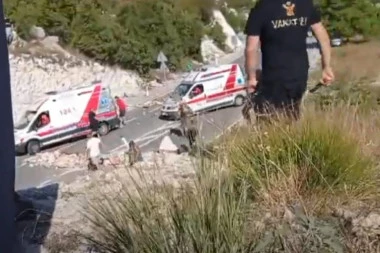 BRUKA I SRAMOTA MILOVIH KOMITA: Ništa im nije sveto - pretresaju vozila HITNE POMOĆI! (VIDEO)