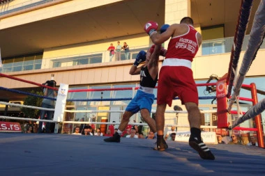 BOKS SPEKTAKL U REGIONALNOJ LIGI: Zvezdin bal na vodi, kraj Save pao bratski klub Radnik!