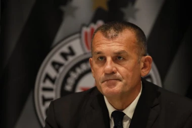SAVIĆ ZAGRMEO: Evroliga sankcionisala Partizan i Real, a ne igrače! Ljudi su POLUDELI
