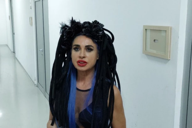 ISPLIVANA MRAČNA ISTINA O OLJI VAMPIRICI: U Zadrugu je ušla da bi našla SPONZORA zbog SILIKONA, pojavio se snimak kao DOKAZ! (VIDEO)