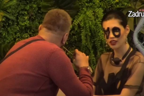 JANJUŠ ŽELI ŽESTOKU AKCIJU SA DENIZ: Košarkaš ODLEPIO za Slovenkom NE ODVAJA SE OD NJE!