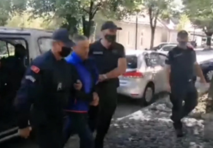 Milovog savetnika Veselina Veljovića policija vodi u sud