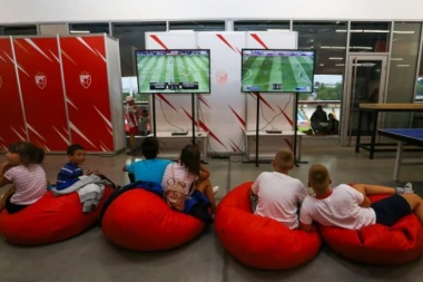POZIV MALIŠANIMA: Crvena zvezda organizuje specijalne fan zone za rođendan Marakane!