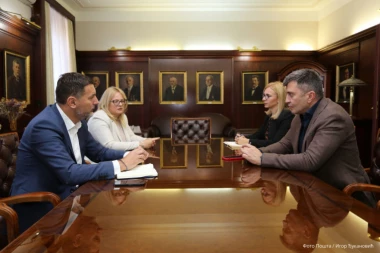 POŠTA I CARINA DOGOVORILE: Zajedno do bržeg i lakšeg prometa pošiljaka