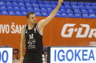 SPEKTAKL U ARENI: Poslednji ples Novice Veličkovića!