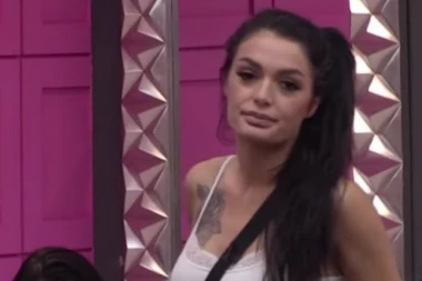 BILA SAM SA SEDMORICOM ZADRUGARA! Ozbiljna pretnja Mini Vrbaški: SVI BI KOD VIKI NA KAFU! (VIDEO)