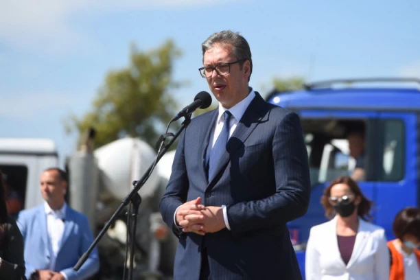 Đilasovi i Marinikini simpatizeri nastavljaju svoj SUMANUTI PLAN: Vređanjem Vučićeve dece do glasova naroda!