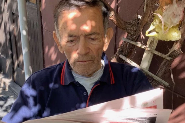 CRNA MAČKA IMA SPECIJALNU PORUKU: Legendarni golman užičke Slobode pozdravlja čitaoce Srpskog telegrafa!