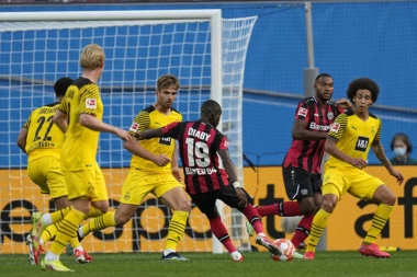 BUNDESLIGA: Iz keca u dvojku u Leverkuzenu, Milioneri GOLEADOM srušili Farmaceute!
