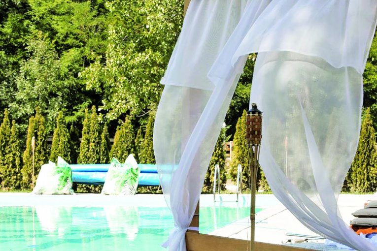 Posle kupanja možete odmoriti na udobnim ležaljkama