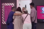 KRVNIČKA TUČA POD TUŠEM! Deniz Dejm i Ana Spasojević se dohvatile u kupatilu, vriska i dreka na sve strane! (VIDEO)