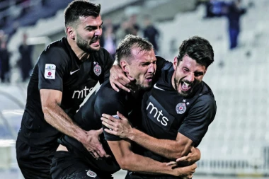 ZNAMO KAKO DA SRUŠIMO PARTIZAN: Srbin iz Anortozisa bez imala respekta PRETI CRNO-BELIMA!