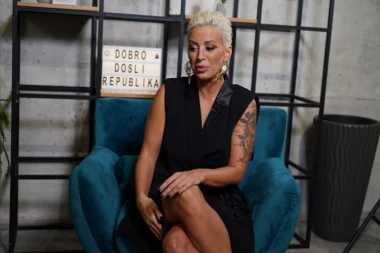 DUŠICA JAKOVLJEVIĆ OTKRILA DETALJE IZ PRIVATNOG ŽIVOTA: Voditeljka progovorila o DECI! (VIDEO)