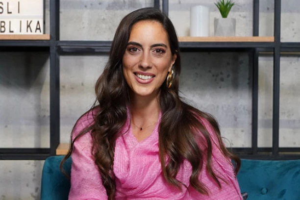 Ko je BIZNISMEN za kog se udala Marija Egelja? A evo kako se voditeljka sada PREZIVA! (FOTO)