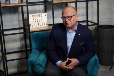 VESIĆ: Menja se radno vreme prodavnica i restorana