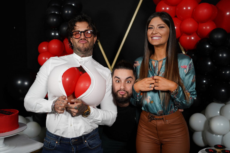 Voditelji RED TV-a ludo su se proveli na našem rođendanu