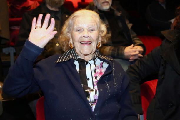 PREMINULA BRANKA VESELINOVIĆ! Legendarna glumica nas napustila u 105. godini!