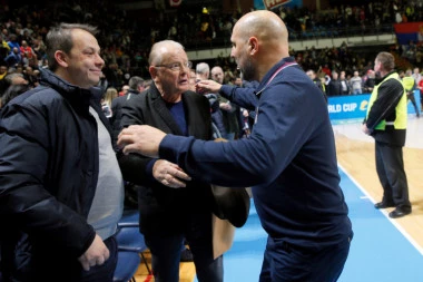 OSMEH, ŠARM I DŽENTLMENSTVO: Sale se BIRANIM REČIMA oprostio od Dude!