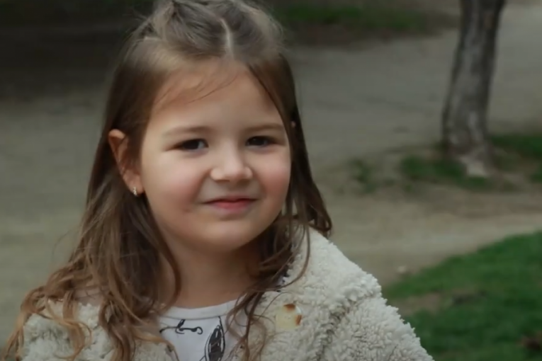 Stela pet godina kasnije je porasla i postala prava princeza