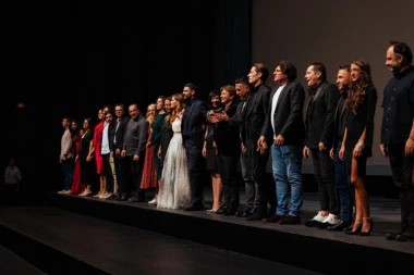 Beograd 20 minuta aplaudirao "Tomi" (FOTO, VIDEO)