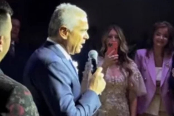 ZVEZDAN TERZIĆ ODRŽAO EMOTIVNI GOVOR NA SVADBI SINA KOSTADINA: Posebnim rečima se ZAHVALIO Valentinim roditeljima!