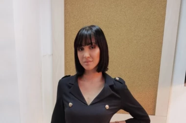 OVA BOGATAŠICA VEČERAS ULAZI U ZADRUGU 5: Vatrena crnka će svima pomutiti razum, a svi je znate sa TIKTOKA! (FOTO)